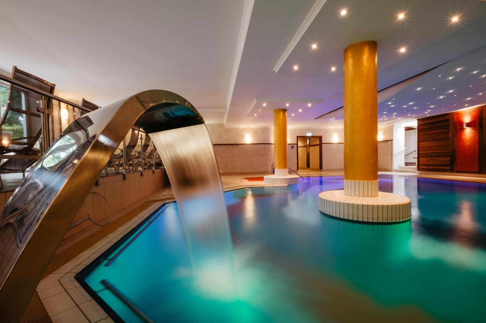 Churfuerstenhof Wellnesshotel باد بيرنباخ المظهر الخارجي الصورة